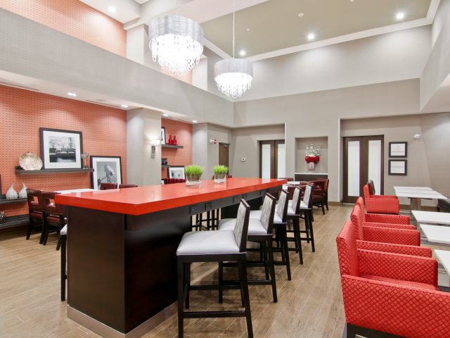 Breakfast Lounge